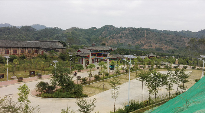 What are the precautions for using solar courtyard lights?